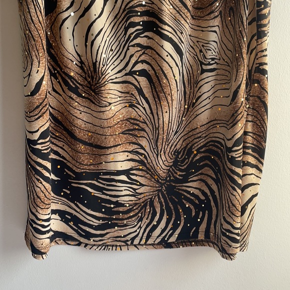 Animal Print Skirts with Gold Dots 18W - Picture 3 of 5